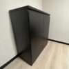 ⁦ארון קלסרים נמוך שתי דלתות אינטגרליות שחור⁩ – תמונה ⁦3⁩